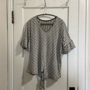 Black and white tie top 1X